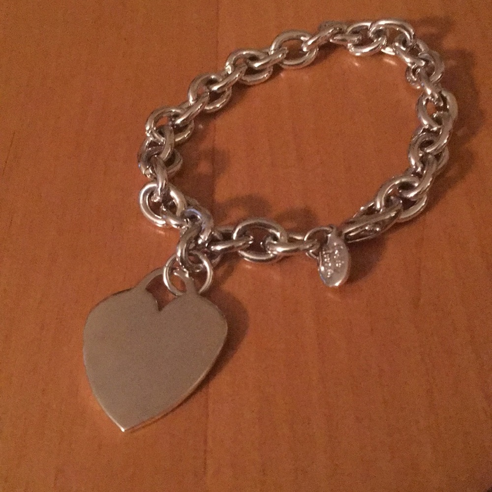 Cookie Lee heart bracelet